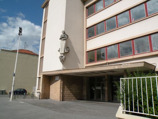  Entrée du Lycée Chopin, rue Blandan